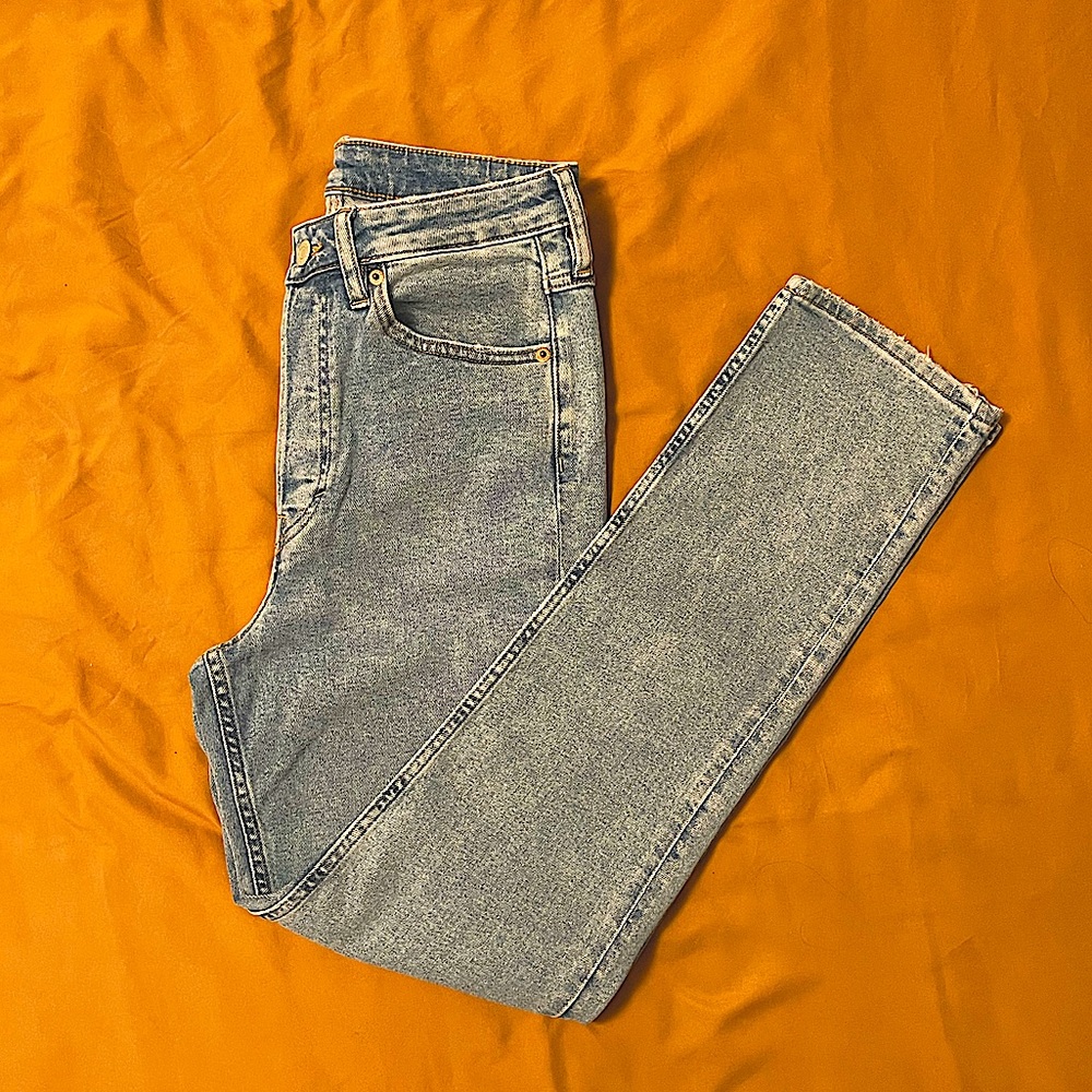 High waist, straight jeans